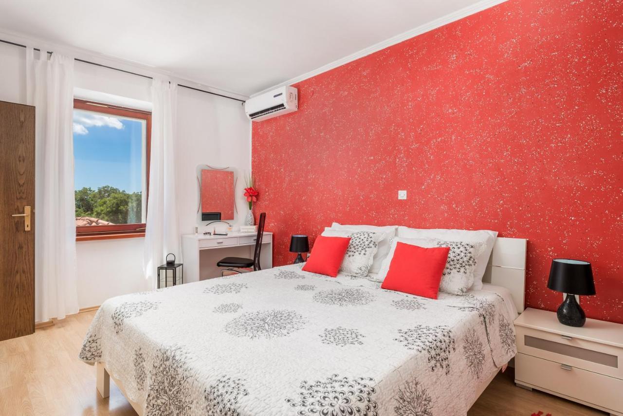 Villa Summer Oasis Dobrinj Extérieur photo