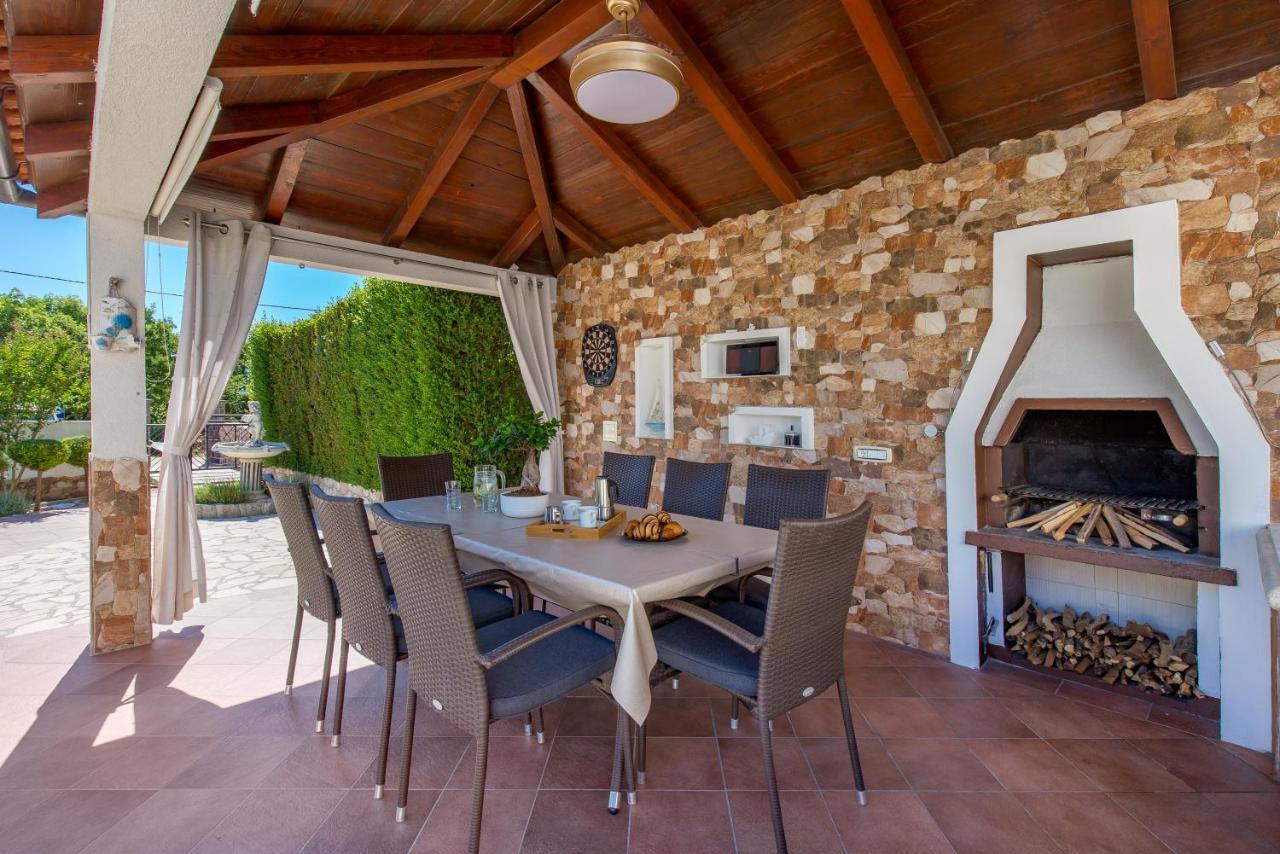 Villa Summer Oasis Dobrinj Extérieur photo